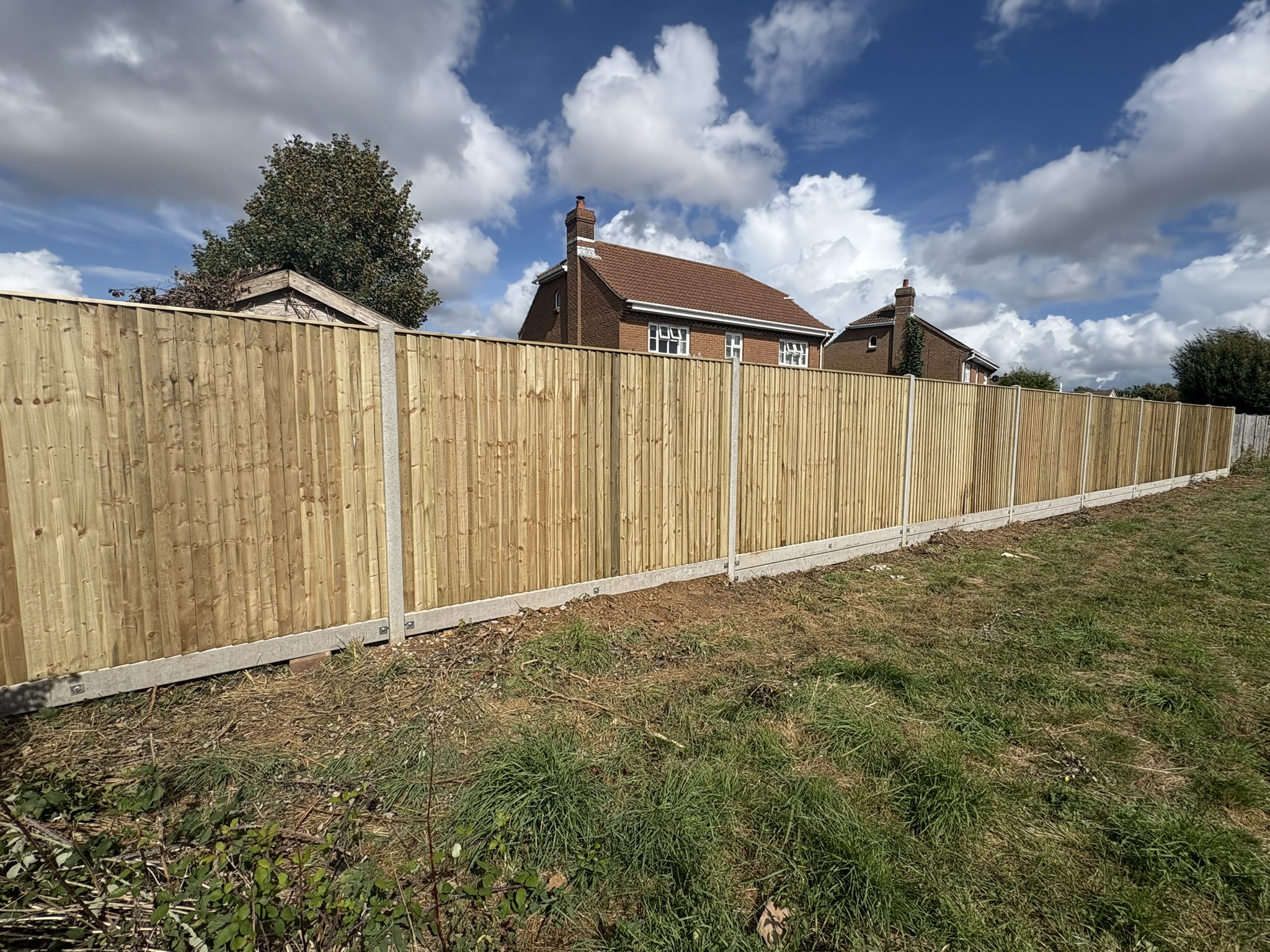 Residential fencing hero image